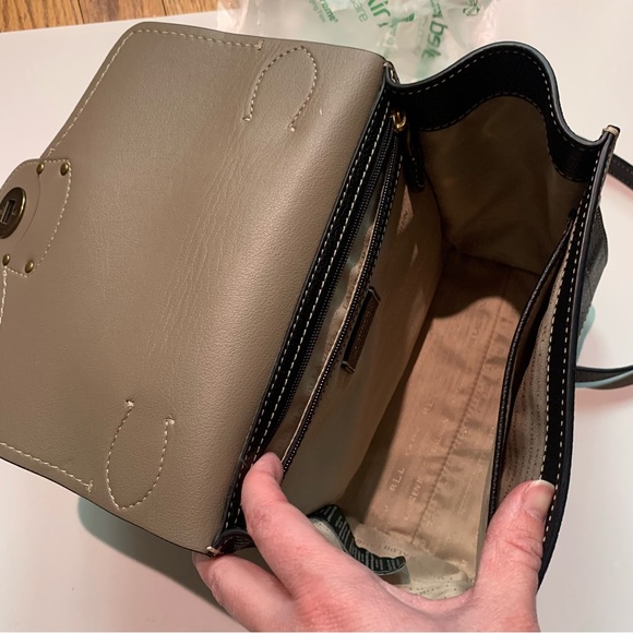 Like New! Lauren Ralph Lauren Black Leather Handbag - Picture 5 of 8